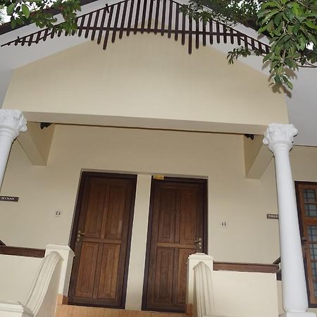 Soma Birds Lagoon Hotel Kotamangalam Luaran gambar