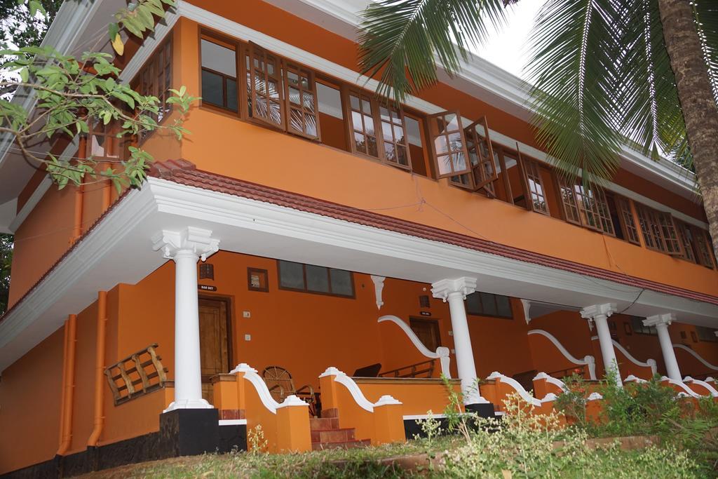 Soma Birds Lagoon Hotel Kotamangalam Luaran gambar