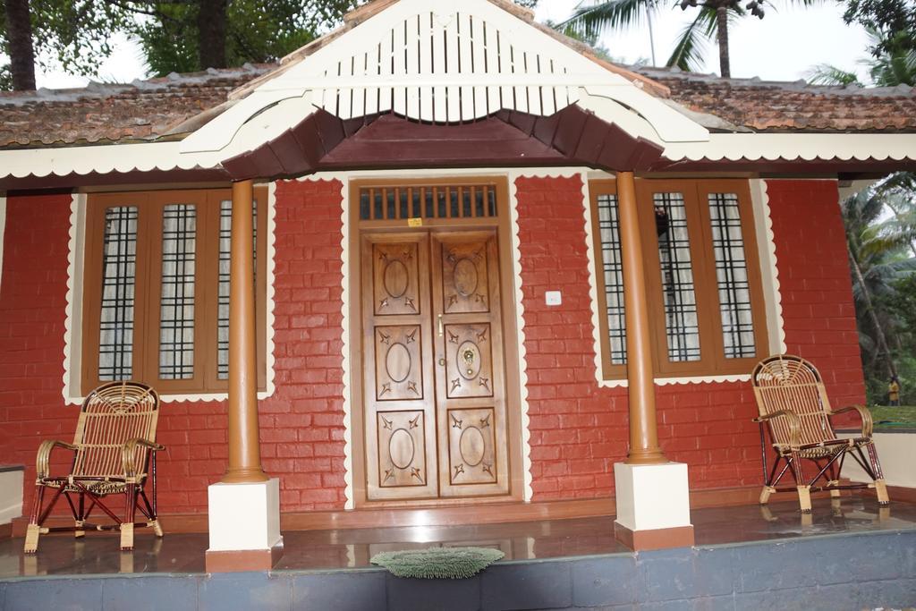 Soma Birds Lagoon Hotel Kotamangalam Luaran gambar